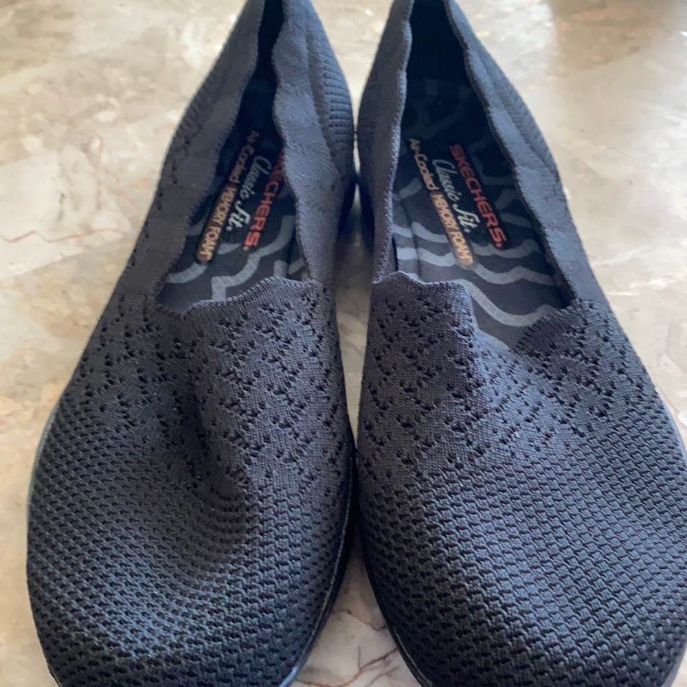 Brand Nee Skechers Black 8.5